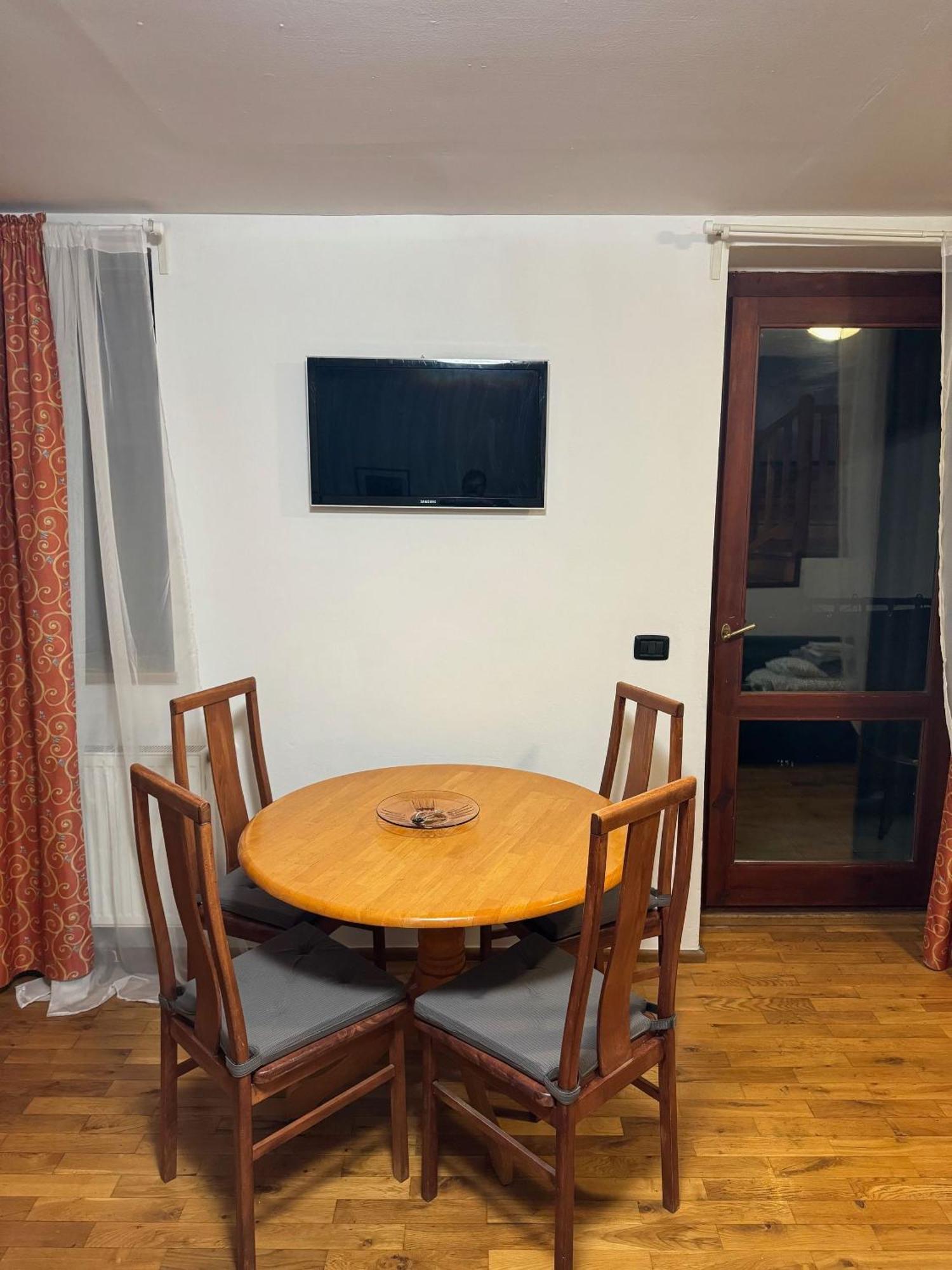 Cool Duplex With Terrace Near Florenc Apartment Prag